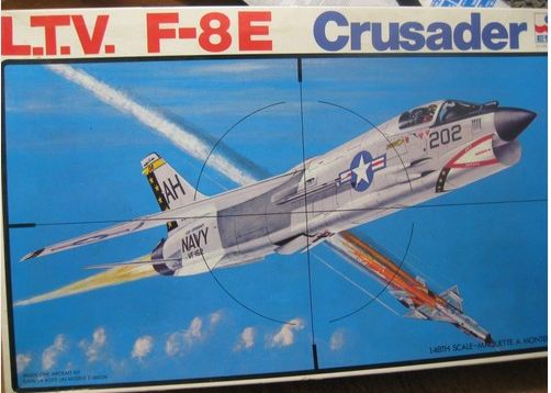 esci_f-8e.jpg